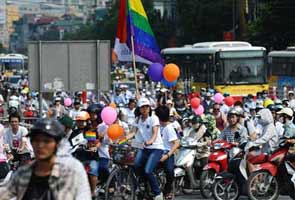 vietnam_gay_parade_295x200.jpg