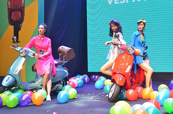 6-xe-vespa-moi-ra-mat-tai-viet-nam-1467784771.jpg