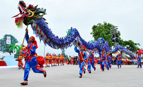 fiditour-lehoi-carnival-halong.jpg