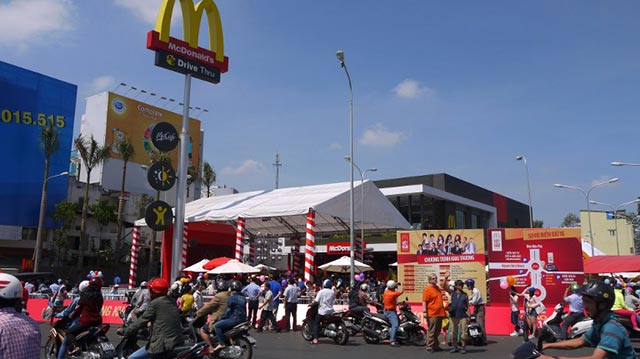 vietnam-first-mcdonalds.jpg