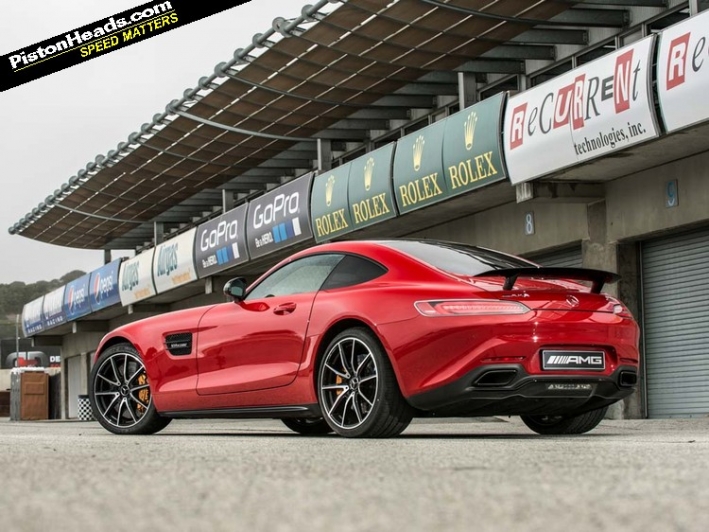 Mercedes_AMG-GTS_15-L.jpg