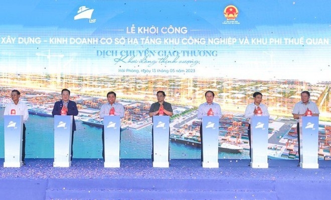 Dinh Vu – Cat Hai.jpg